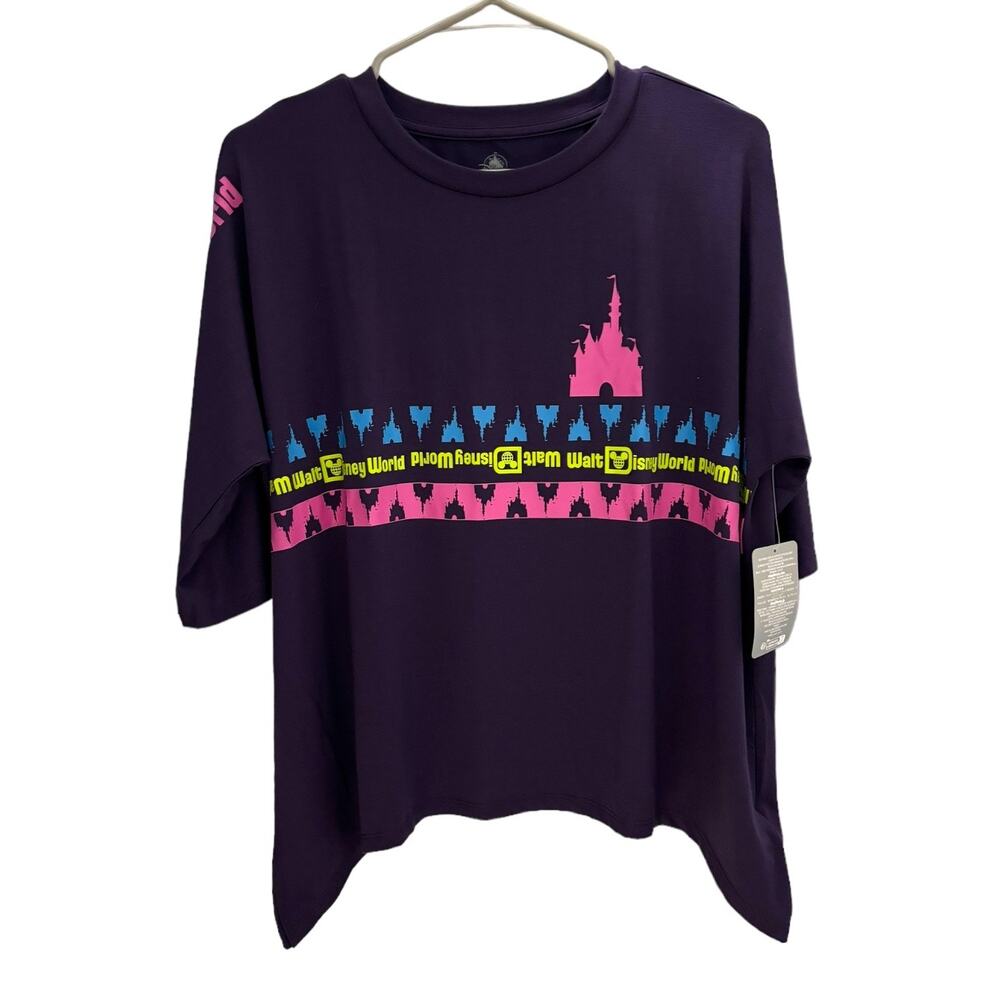 Disney World Shirt Womens Large WDW Castle Short Sleeve Lightweight Purple Logo‎